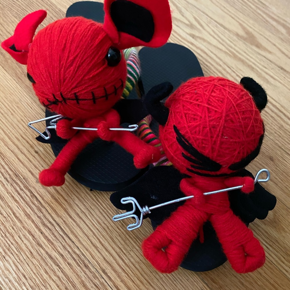ONE OF A KIND HANDMADE Red Devil Yarn Dolls flip flops sandals